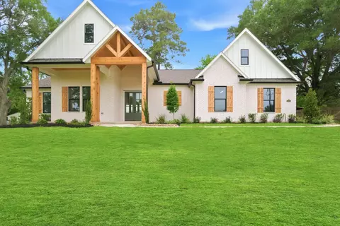 23951 Landrum Vlg, Montgomery, TX 77316