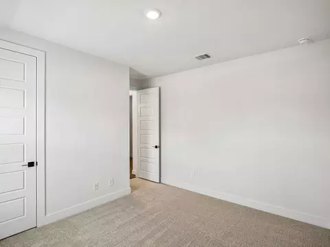 Bedroom - 3003 Clapbread Ln, Rosenberg, TX 77471 photo 7 of 12