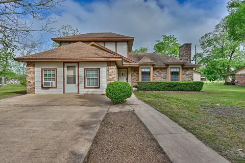 813 Gibbs St, Navasota, TX 77868