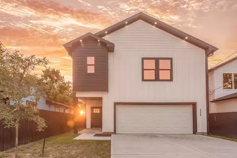 8136 Chateau St, Houston, TX 77028