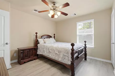 Bedroom - 28419 Ashlyn Ridge Ln, Spring, TX 77386 photo 3 of 6