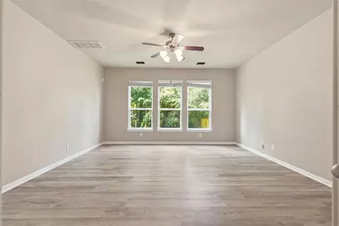 Living - 28419 Ashlyn Ridge Ln, Spring, TX 77386 photo 3 of 7