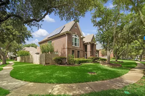 26 Epping Forest Way, Sugar Land, TX 77479