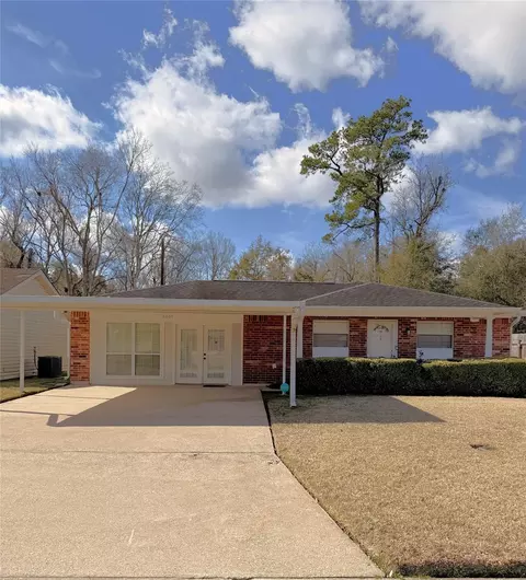 4665 Glen Oaks Cir, Beaumont, TX 77708