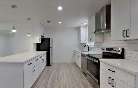 9023 Dunlap St, Houston, TX 77074