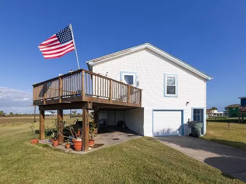 4019 3rd St, Galveston, TX 77554