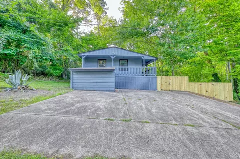 71 White Oak St, Point Blank, TX 77364