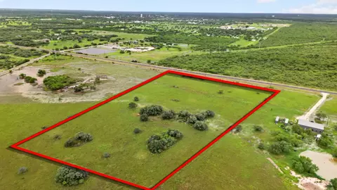 172 Highway 202, Refugio, TX 78377