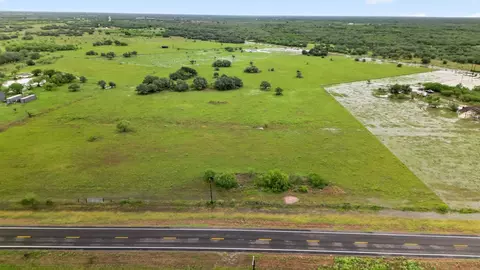 172 Highway 202, Refugio, TX 78377 photo 7