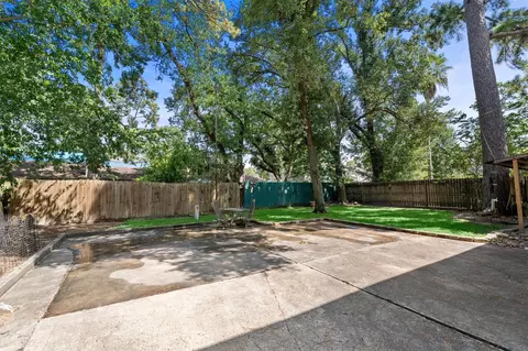 Exterior - 23026 Harrowby Dr, Spring, TX 77373 photo 9 of 10