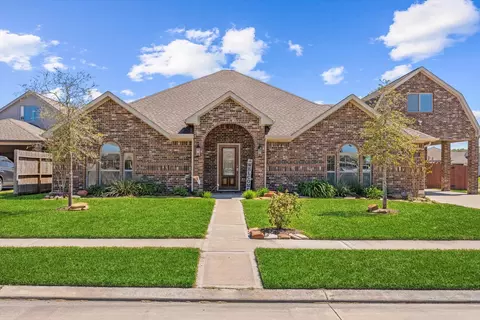6551 Sulphur Springs Dr, Manvel, TX 77578