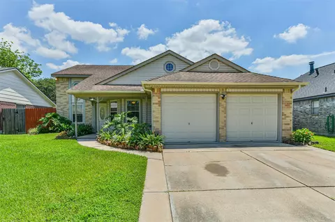 4223 Nations Dr, Pasadena, TX 77505
