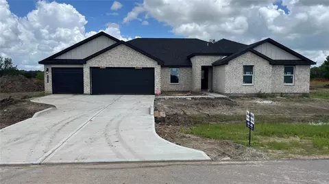 6626 Kingfisher Ln, Beasley, TX 77417