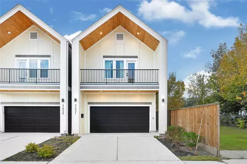 3555 Seabrook St, Houston, TX 77021