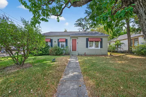 1020 Houston St, Conroe, TX 77301
