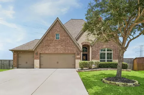 9242 Holloway Cliff Ln, Cypress, TX 77433