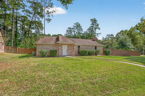 1632 Pine Oak Dr, Conroe, TX 77304 photo 1