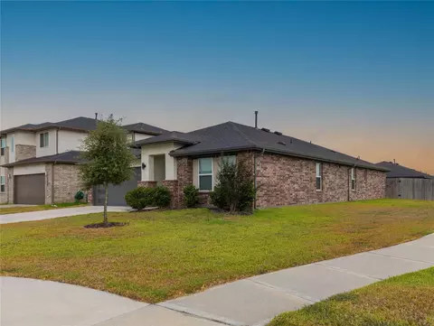 Exterior - 30002 Ousel Falls Ln, Katy, TX 77494 photo 3 of 3