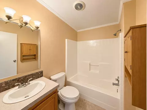 Bath - 933 Front St, Columbus, TX 78934 photo 3 of 3