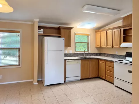 Kitchen - 933 Front St, Columbus, TX 78934 photo 3 of 3