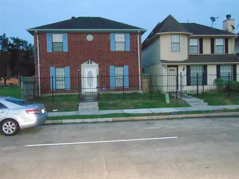 8603 Rustling Lvs Dr, Houston, TX 77083