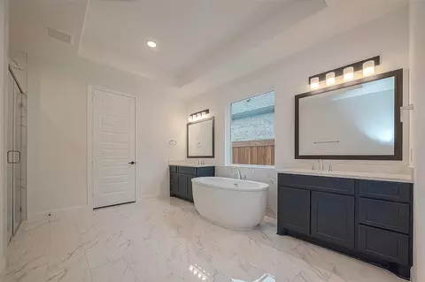 Bath - 28212 Cedar Peak Dr, Spring, TX 77386 photo 2 of 8
