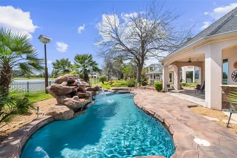 843 Royal Lakes Blvd, Richmond, TX 77469