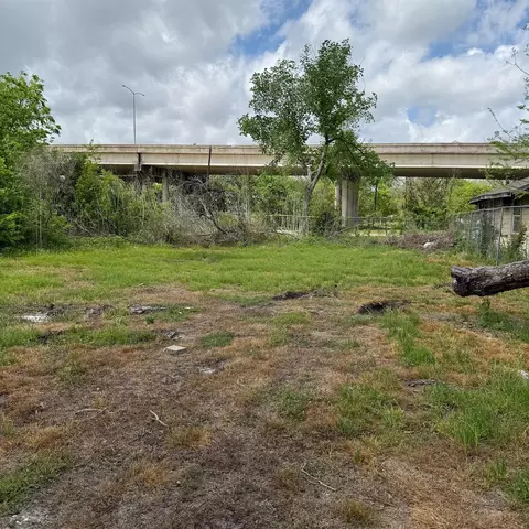2117 Kirk St, Houston, TX 77026