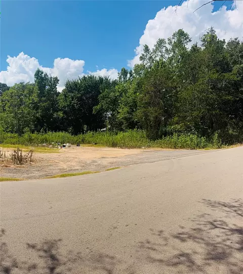 420 E Semands St, Conroe, TX 77301 photo 12