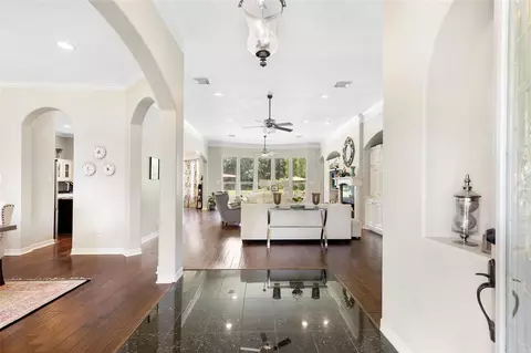 Entry Way - 6530 Treaschwig Rd #1, Spring, TX 77373 photo 2 of 2