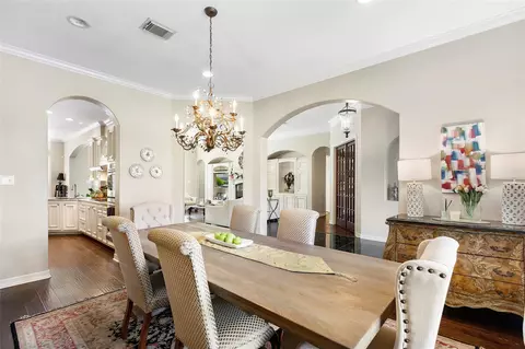 Dining - 6530 Treaschwig Rd #1, Spring, TX 77373 photo 2 of 4