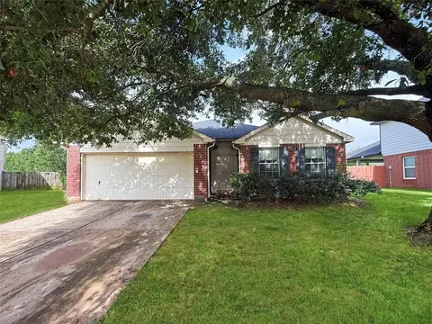 13911 Honey Bee Ct, Houston, TX 77039