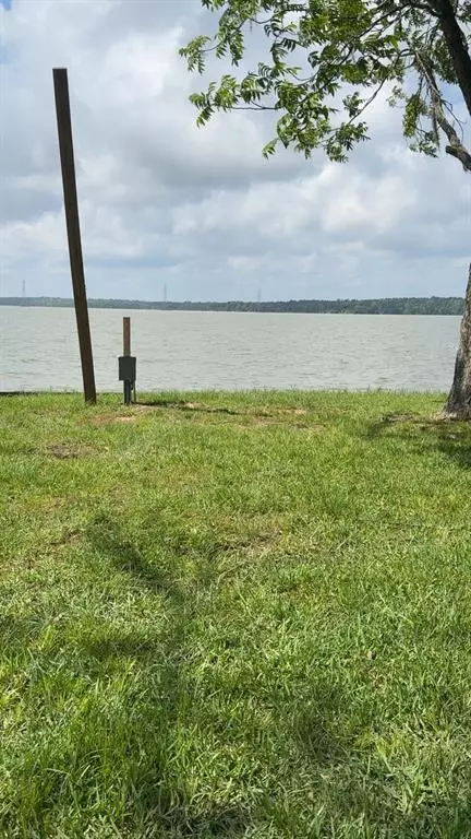 207 Creek Rd, Trinity, TX 75862 photo 5