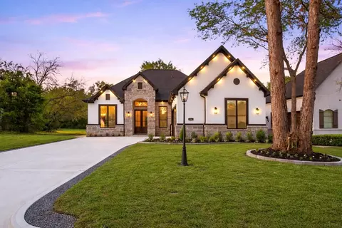 66 Wick Willow Rd, Montgomery, TX 77356