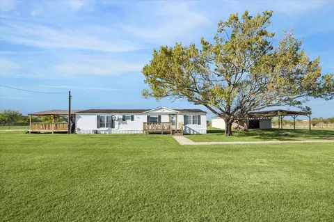 41230 Delma Rd, Hempstead, TX 77445