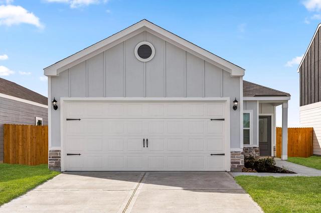 6414 Autumn Equinox Dr, Houston, TX 77048