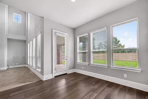 Living - 3919 Pinecrest Peak Dr, Spring, TX 77386 photo 4 of 4