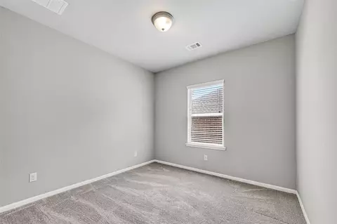 Bedroom - 3919 Pinecrest Peak Dr, Spring, TX 77386 photo 5 of 6
