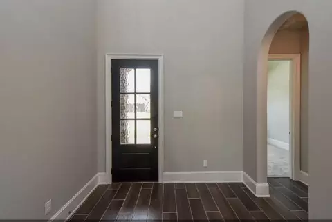 Entry Way - 3919 Pinecrest Peak Dr, Spring, TX 77386 photo 2 of 2