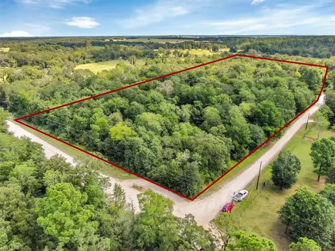 8441 Wood Lane Ln, Madisonville, TX 77864