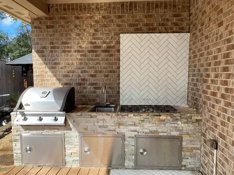 Kitchen - 16007 Conners Ace Dr, Spring, TX 77379 photo 5 of 5