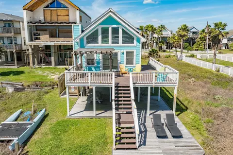 11215 Bernice Dr, Galveston, TX 77554