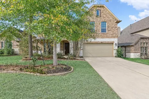 35 N Wheatleigh Dr, Tomball, TX 77375