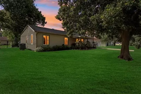3610 Avenue G, Nederland, TX 77627