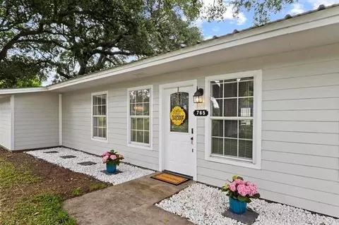 765 Sudduth, Bridge City, TX 77611