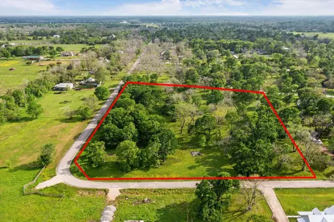 000 Custer Rd, Wallis, TX 77485
