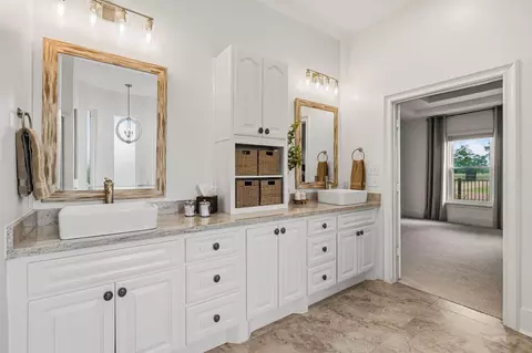 Bath - 3103 Brundrett Rd, Wallis, TX 77485 photo 1 of 4