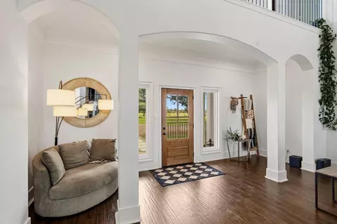 Entry Way - 3103 Brundrett Rd, Wallis, TX 77485 photo 2 of 4
