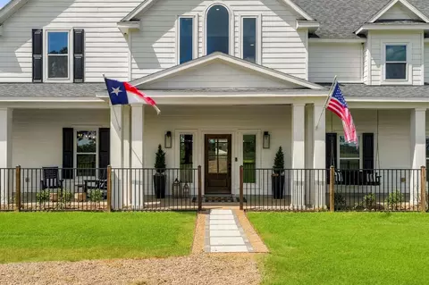 Exterior - 3103 Brundrett Rd, Wallis, TX 77485 photo 4 of 10