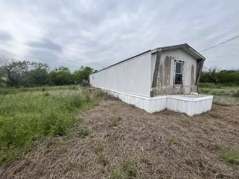 12942 Mcfall Rd, Iowa Park, TX 76367